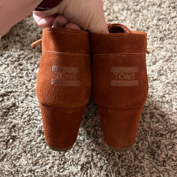 Tom’s Wedge Booties - Picture 4 of 9